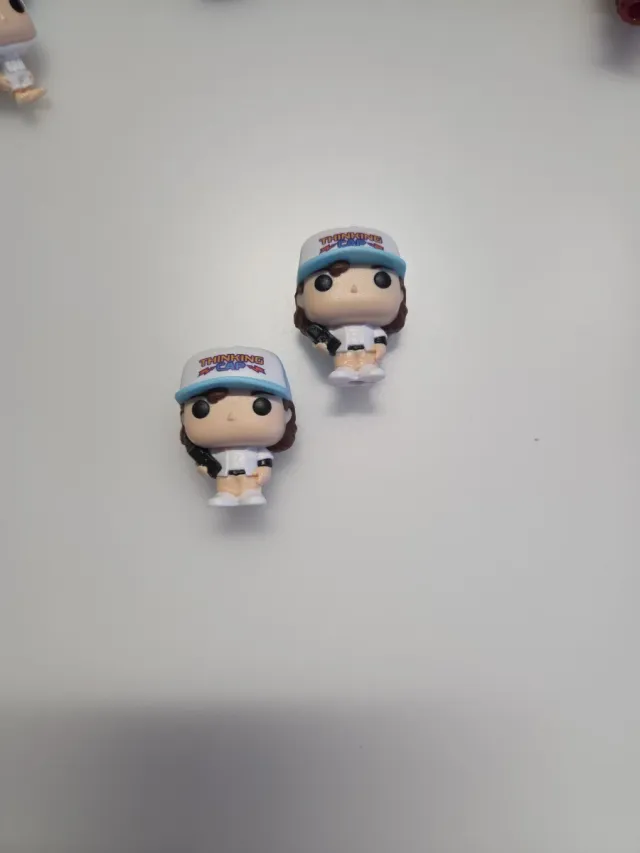 Muñecos Kinder Joy Stranger Things