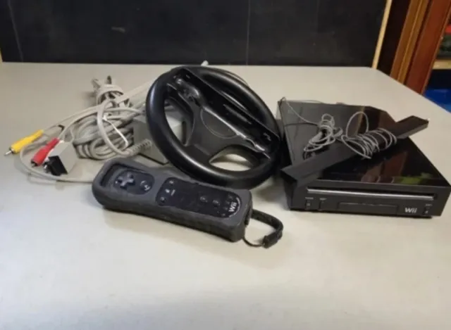 Nintendo Wii Console + Controller + Volante
