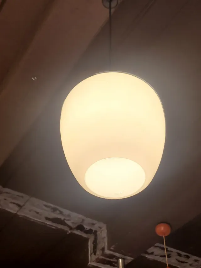 Lampada sospensione anni '60 vetro opalino
