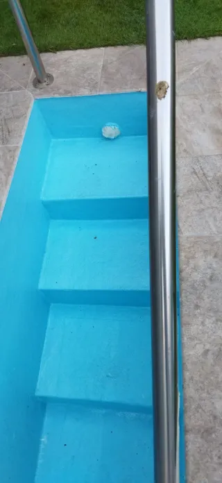 Escaleras para piscina de obra