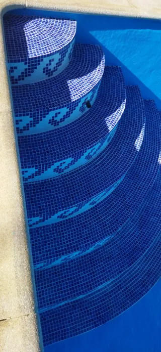 Escaleras para piscina de obra