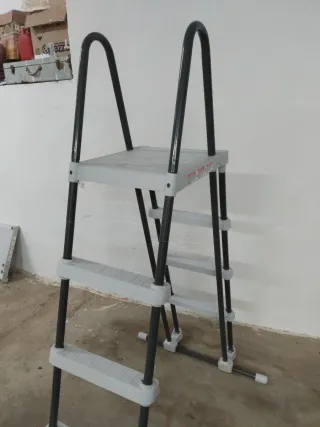 Escalera para piscina