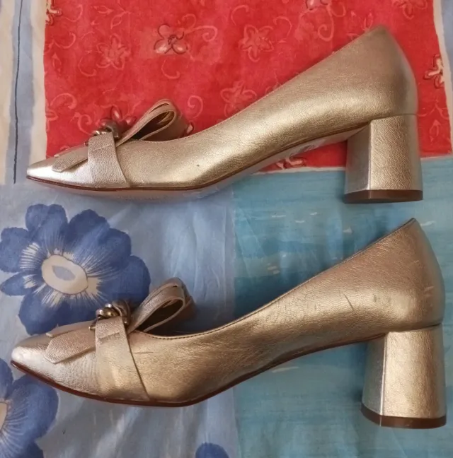 Zapatos Gloria Ortiz color plata