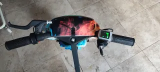 Hoverboard con diseño de fuego y hielo