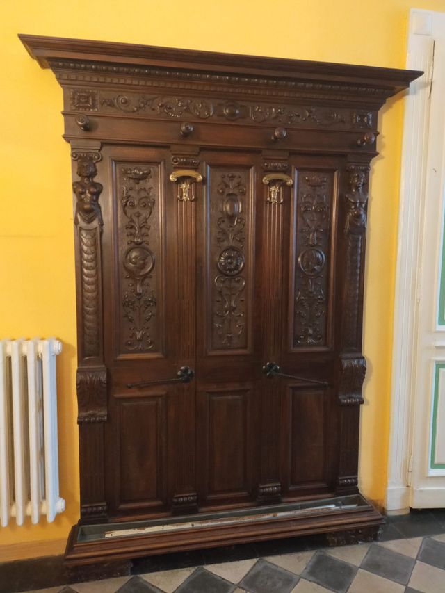 Appendiabiti ingresso in legno intagliato