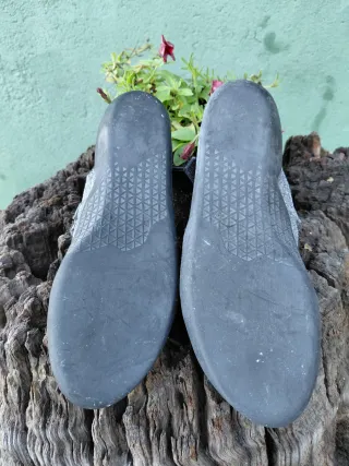 Pies de gato Simond grises. Talla 40