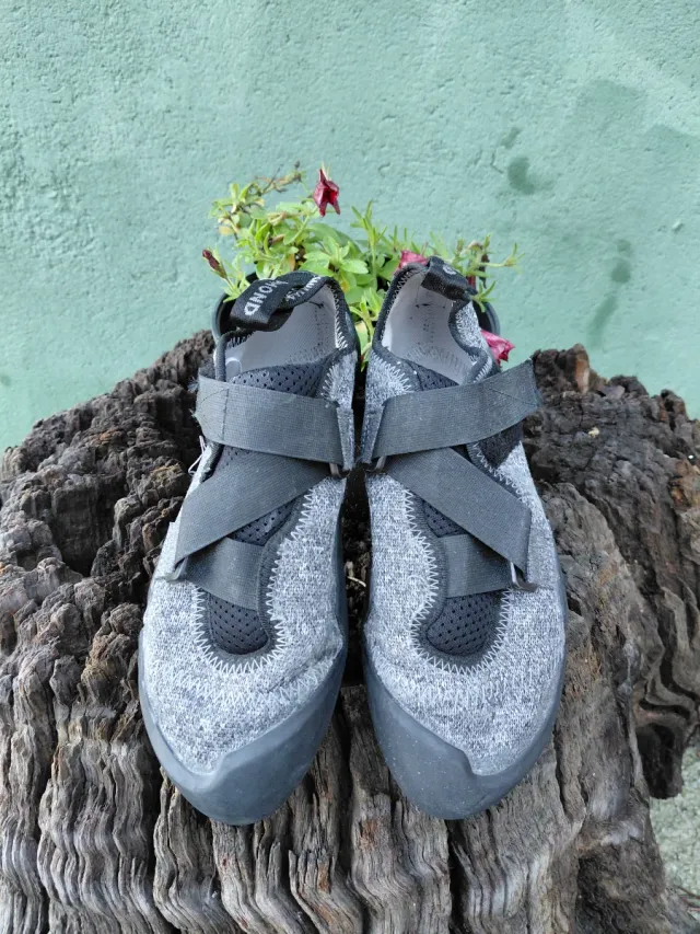 Pies de gato Simond grises. Talla 40