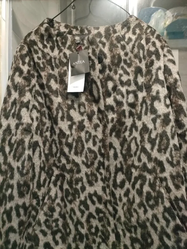 Abrigo estampado leopardo ANTEA Talla 44