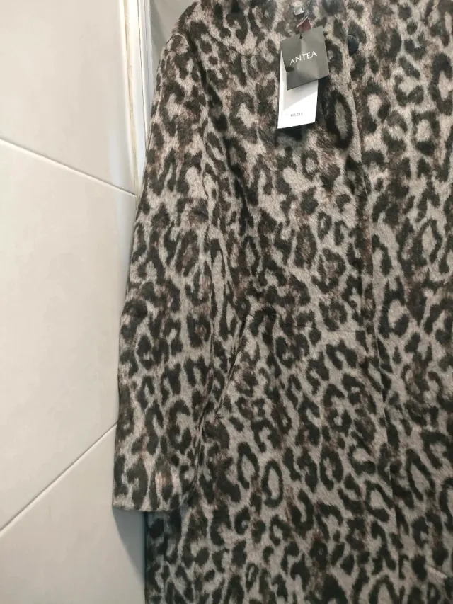 Abrigo estampado leopardo ANTEA Talla 44