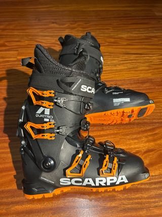 Botas de esquí Scarpa / Bastones Black Crows