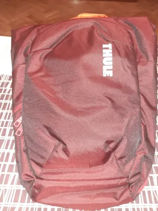 Mochila Thule Viaje Negra/Roja