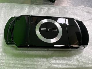 Sony PSP-2004 PB Negra en perfecto estado,completa