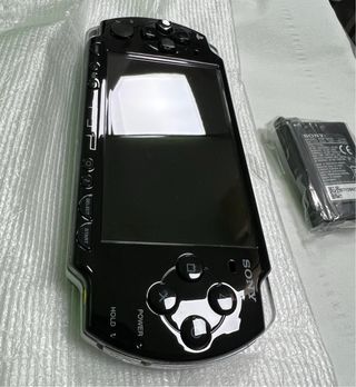 Sony PSP-2004 PB Negra en perfecto estado,completa
