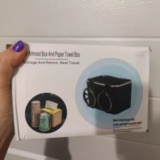 Bracciolo portaoggetti per auto