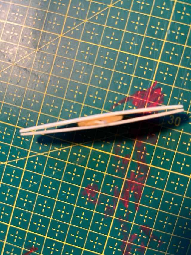 Lanzadera vintage celuloide/lucita crema