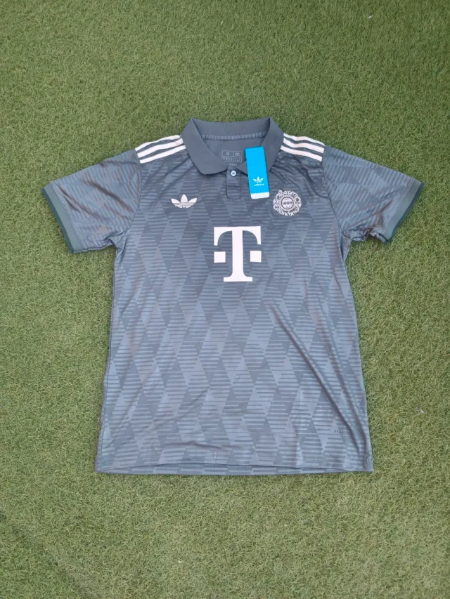 Camiseta Bayern Múnich Oktoberfest Adidas Talla M