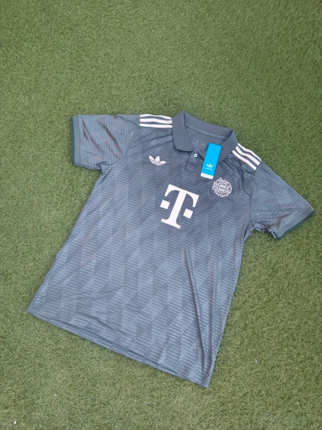 Camiseta Bayern Múnich Oktoberfest Adidas Talla M