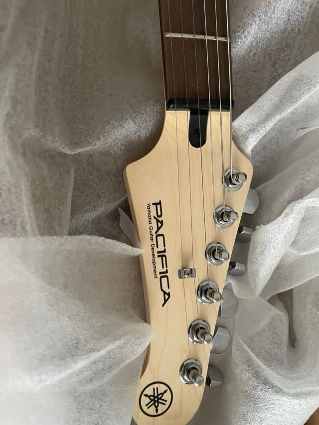 Yamaha Pacifica 112J OVS Guitarra Eléctrica
