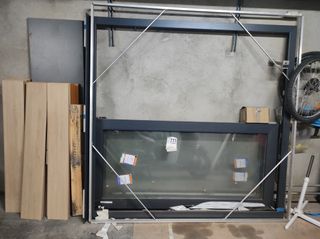 Puerta acceso a una terraza.