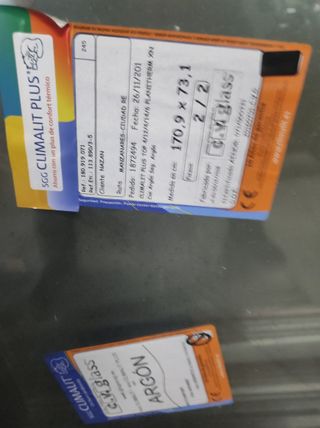 Puerta acceso a una terraza.