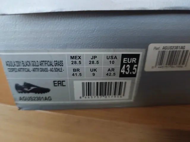 Botas de futebol Joma Negras e Azuis