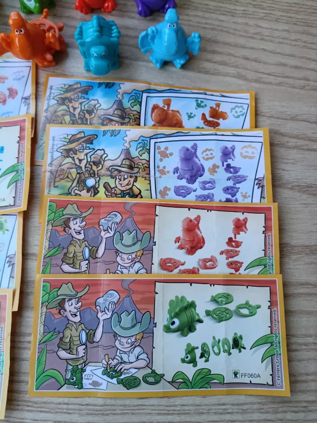 Kinder Sorpresa Dinosauri 8 Pezzi