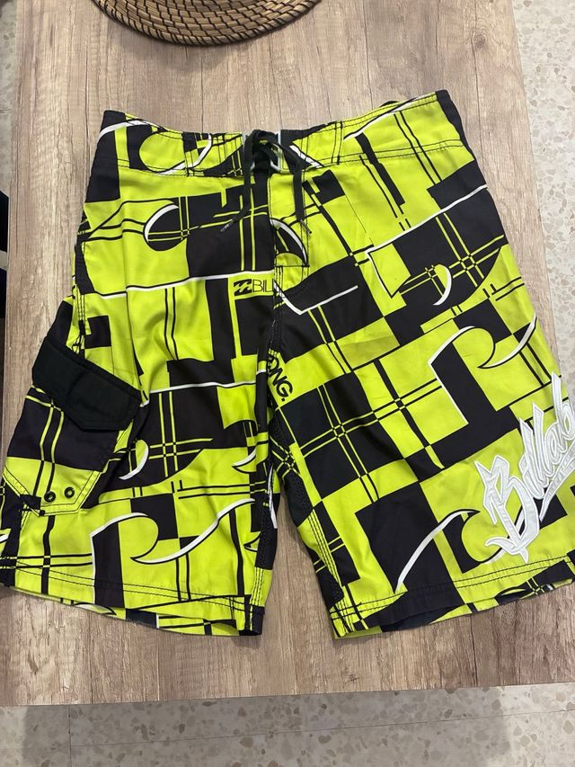Bermudas Billabong Verdes y Negras