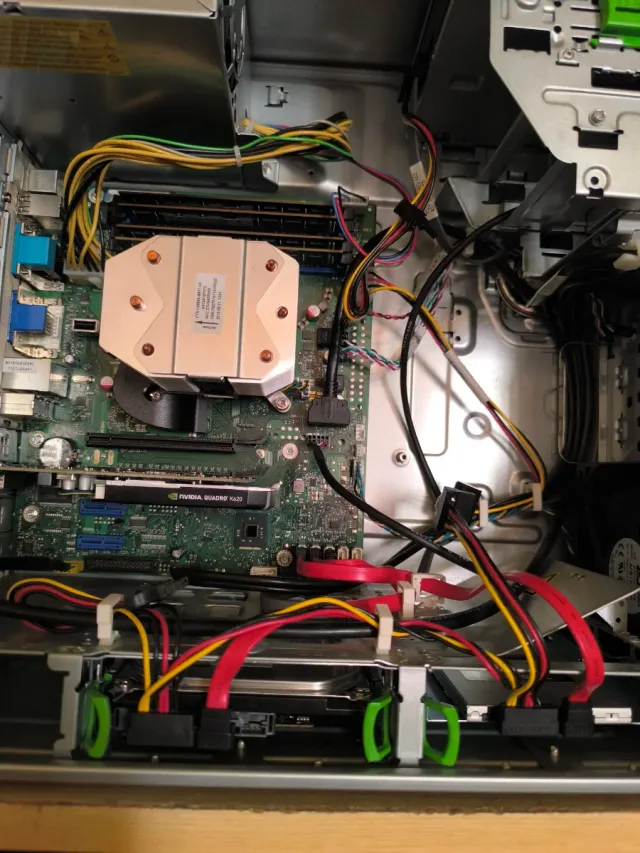 Computer i7-XEON, 32 Gb Ram, WIFI!!MOLTO POTENTE!!