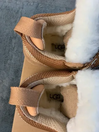 Botas      UGG     Lowmel   Marrón Talla 40
