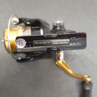 Carrete Shimano Nasci C2000HGS B Nuevo