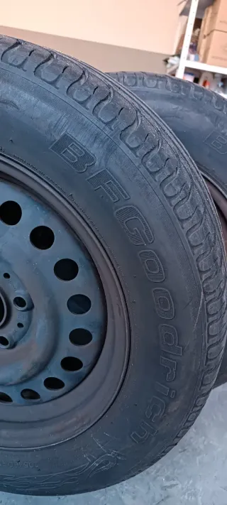 Llantas BMW 15 con neumáticos