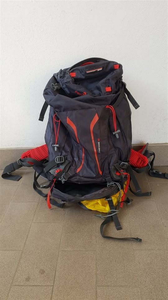 Zaino Ferrino 60x40x20 nero/rosso