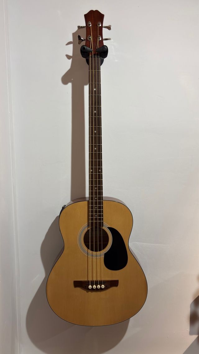 Bajo Acústico HORA Jumbo EQ
