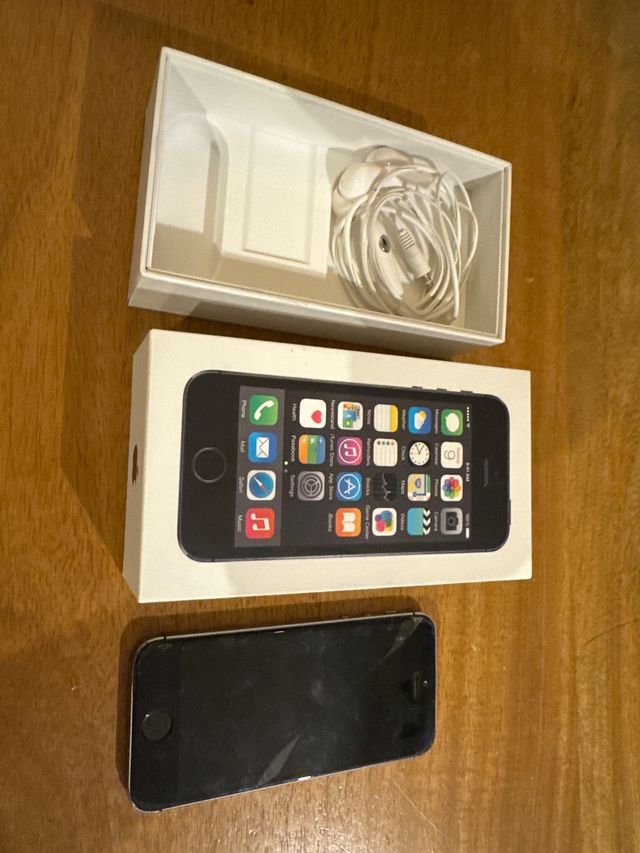 iPhone 5A Plata para piezas con caja