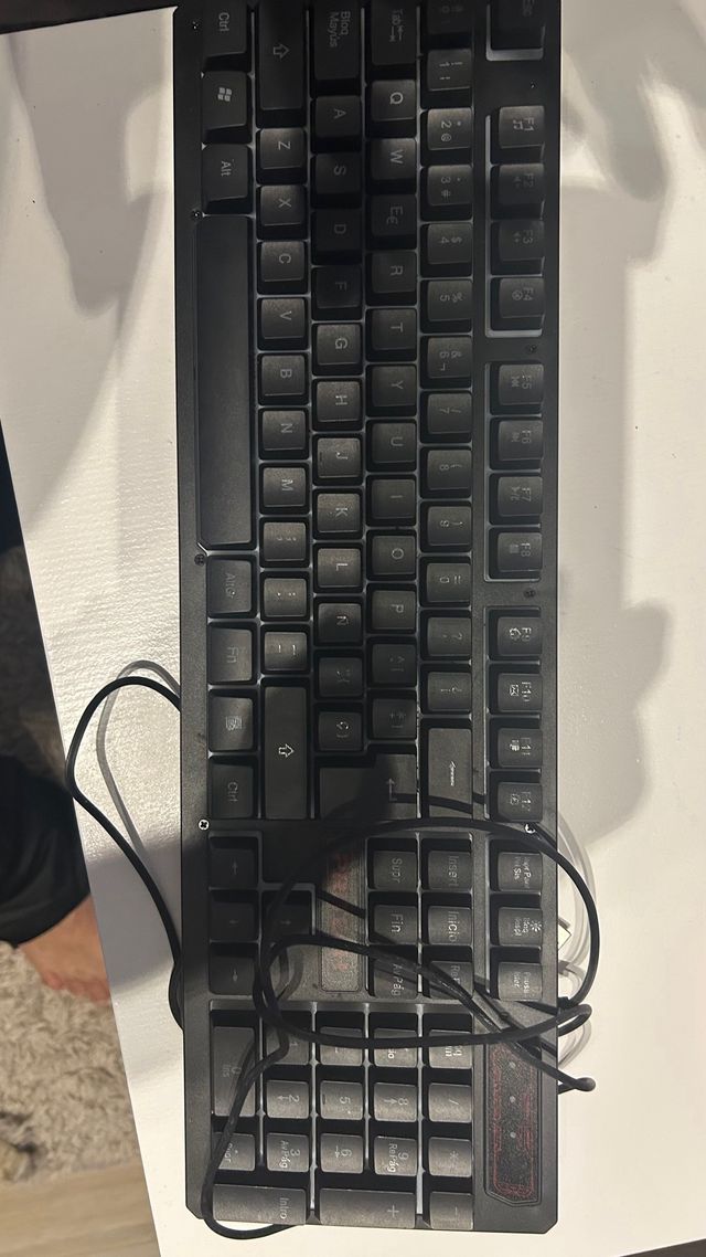 Teclado Pritech  Gaming conector USB Negro