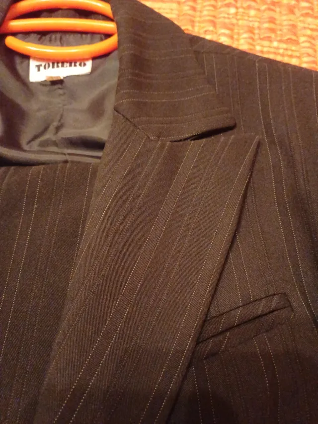 Traje negro 2 piezas con raya