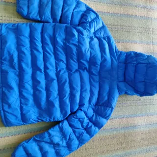 Chaqueta acolchada NIÑO azul/verde Es talla 5-6