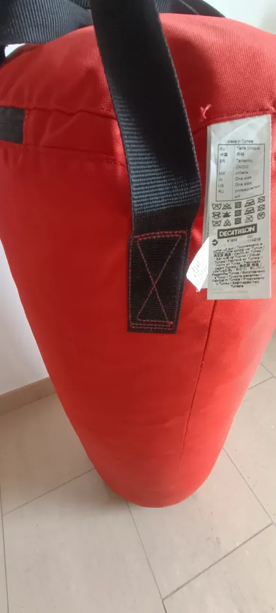 Saco de boxeo rojo OUTSHOCK