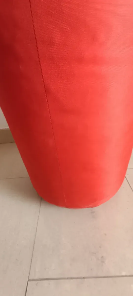 Saco de boxeo rojo OUTSHOCK