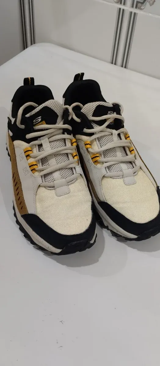 Zapatillas Skechers Hombre Beige/Negro