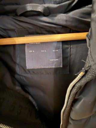 Abrigo acolchado Zara negro