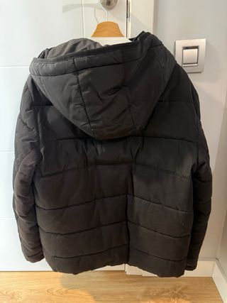 Abrigo acolchado Zara negro