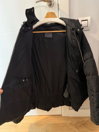 Abrigo acolchado Zara negro
