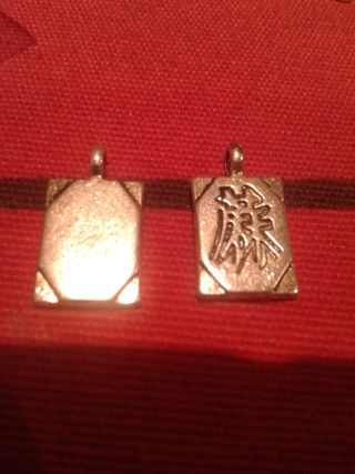 Lote 19 pz Talismán Japonés Amor y Suerte colgante