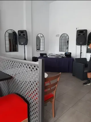 DISCOMÓVIL DJ SONIDO ILUMINAC PROFESIONAL EVENTOS