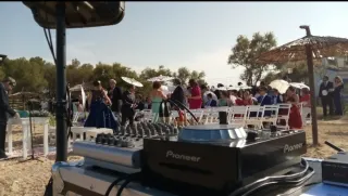 DISCOMÓVIL DJ SONIDO ILUMINAC PROFESIONAL EVENTOS