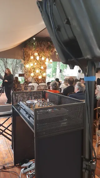 DISCOMÓVIL DJ SONIDO ILUMINAC PROFESIONAL EVENTOS