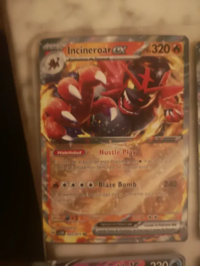 Carta Pokémon Incineroar EX 320 HP