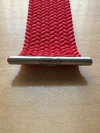 Apple Watch 41mm. Product Red Braided Solo Loop 3