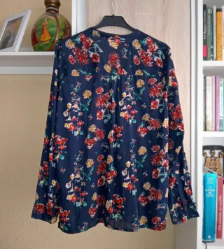 (M) Blusa floral manga larga de Sfera